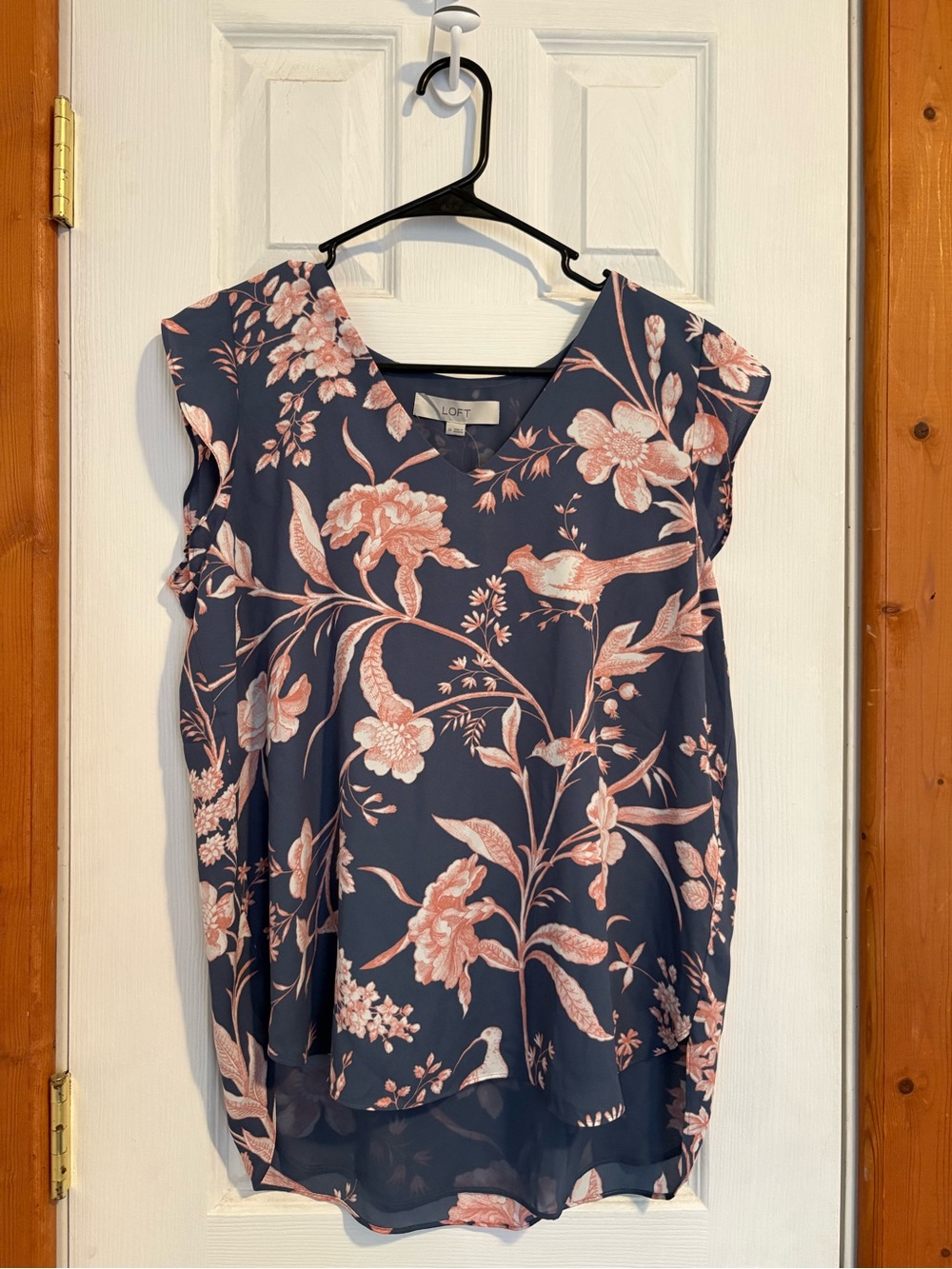 BNWT LOFT Floral Tank Blouse | Sleeveless Flowy Floral Top | Casual Chic Summer